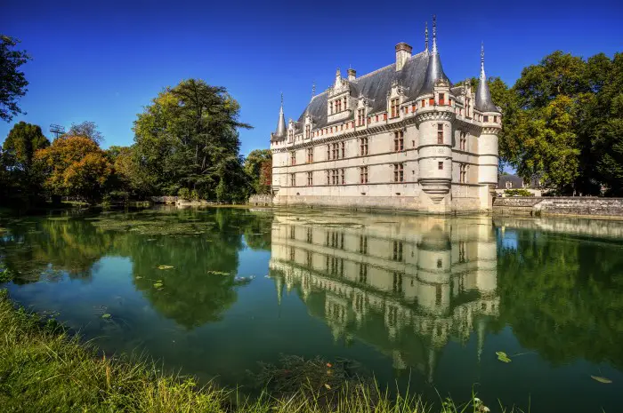 le château d'Azay-le-rideau en région Centre-Val de Loire
